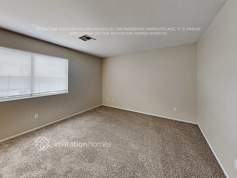 Building Photo - 8315 W Clear Stream Dr