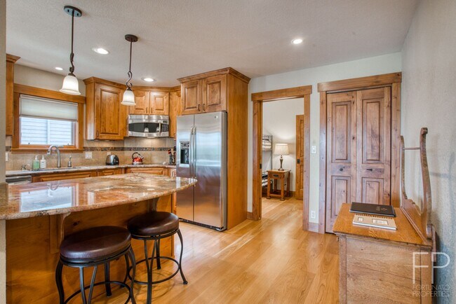 Building Photo - Breck 3-bedroom home with views! Year leas...