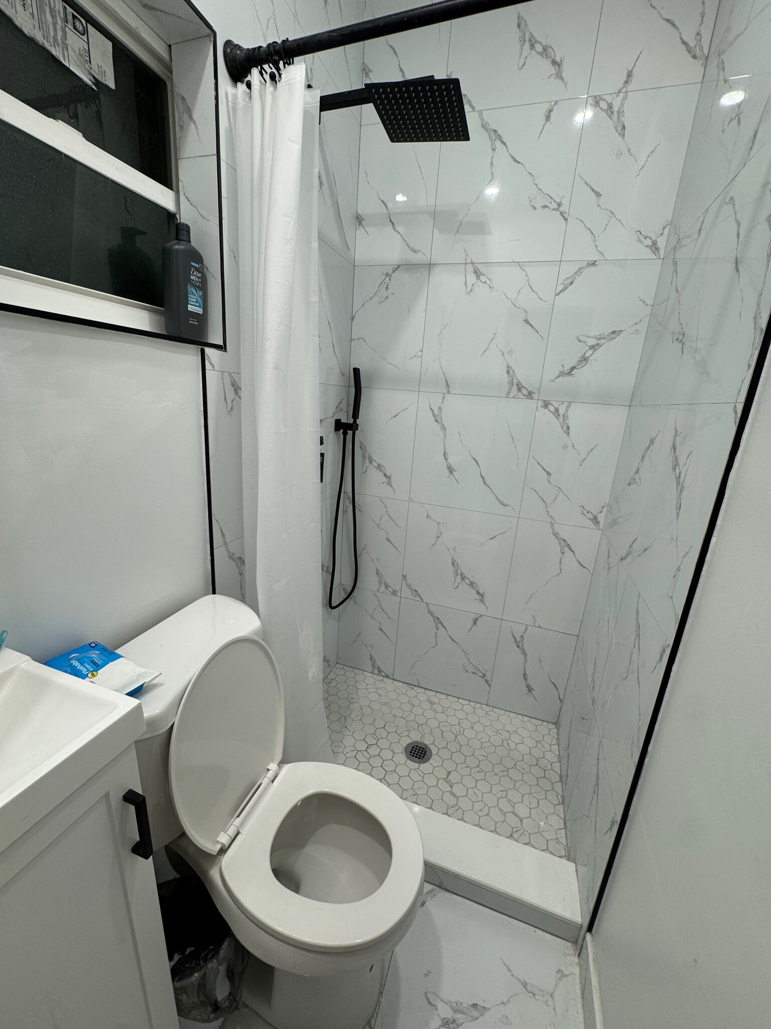 Building Photo - 4170 NE 15th Ave