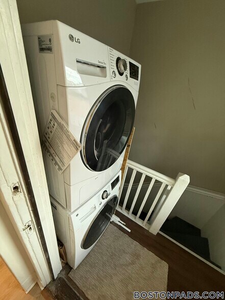 Building Photo - 101 Kilsyth Rd