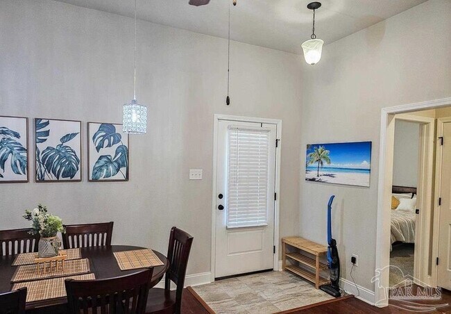 Building Photo - 8881 Bellawood Cir