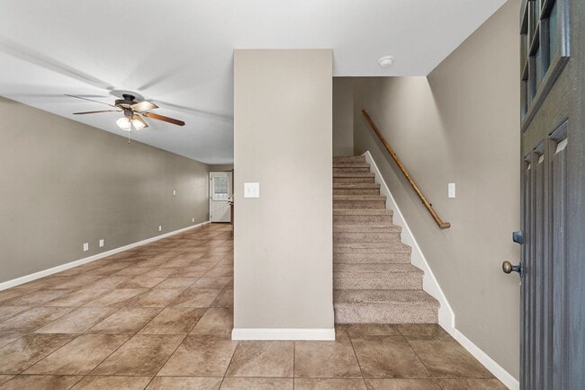 Building Photo - Pet Friendly Two Bedroom!