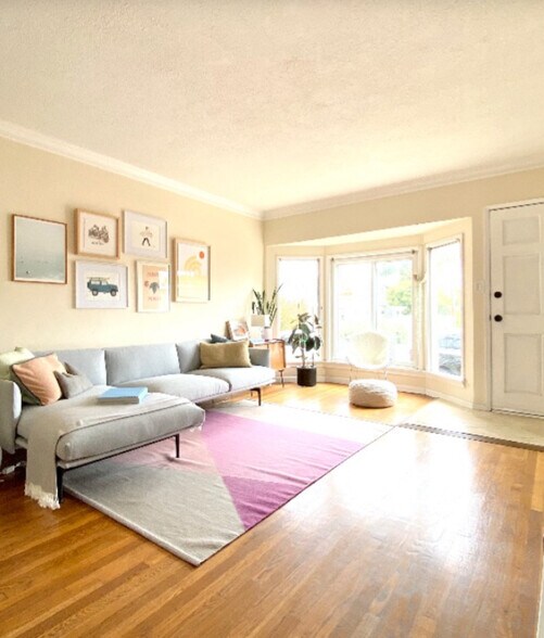 Primary Photo - 1415 Bonnie Brae St