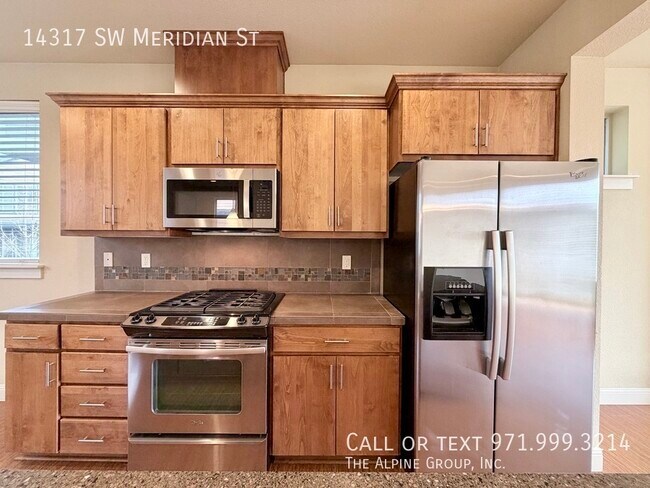 Building Photo - 14317 SW Meridian St