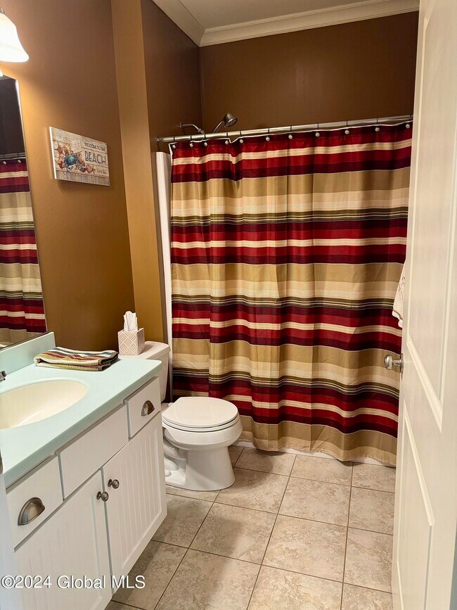 Building Photo - 10 Lancaster Pl