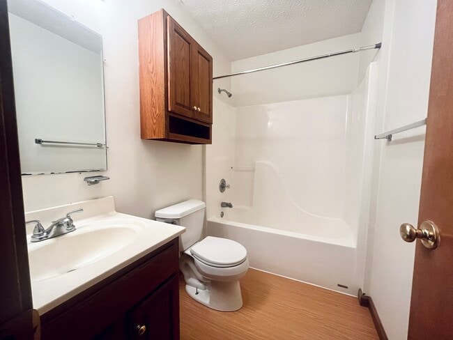 Building Photo - Dunhill Townhouses