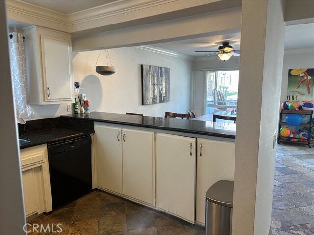 Building Photo - 5000 Seashore Dr
