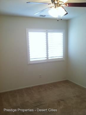 Building Photo - 5267 Verenda Ave