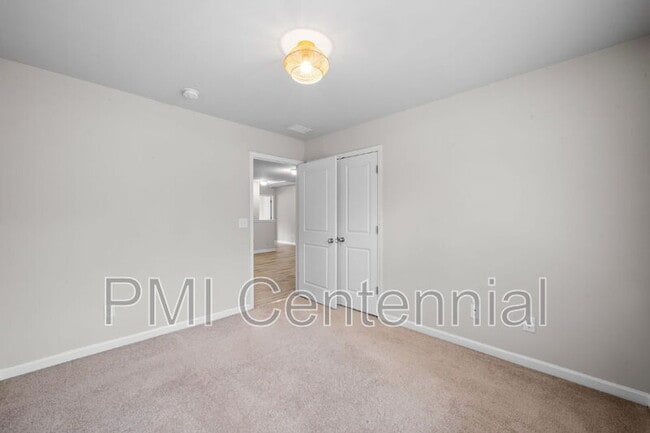 Building Photo - 537 Jefferson Chase St