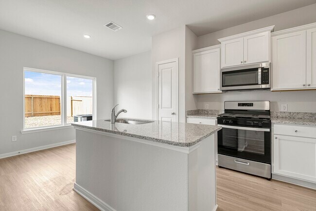 Building Photo - 404 Mystic Slopes Dr