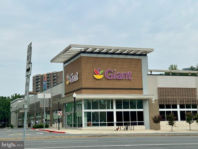 Building Photo - 9495 Fairfax Blvd