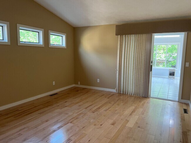 Building Photo - 3511 E Cinnamon Pl