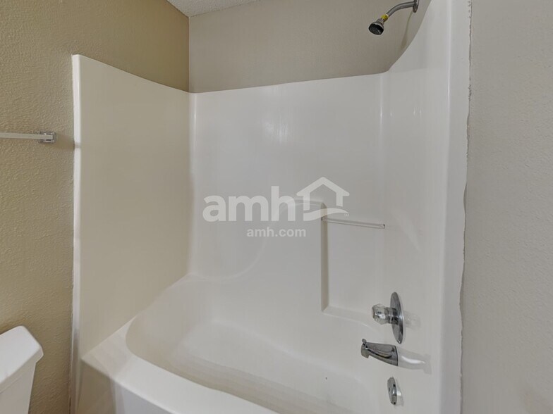 Building Photo - 4708 Whitview Ln