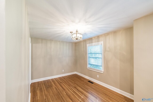 Building Photo - 1313 Wind River Cir SE