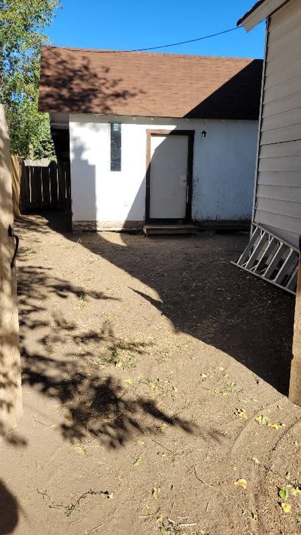 Building Photo - 765 Plumas St