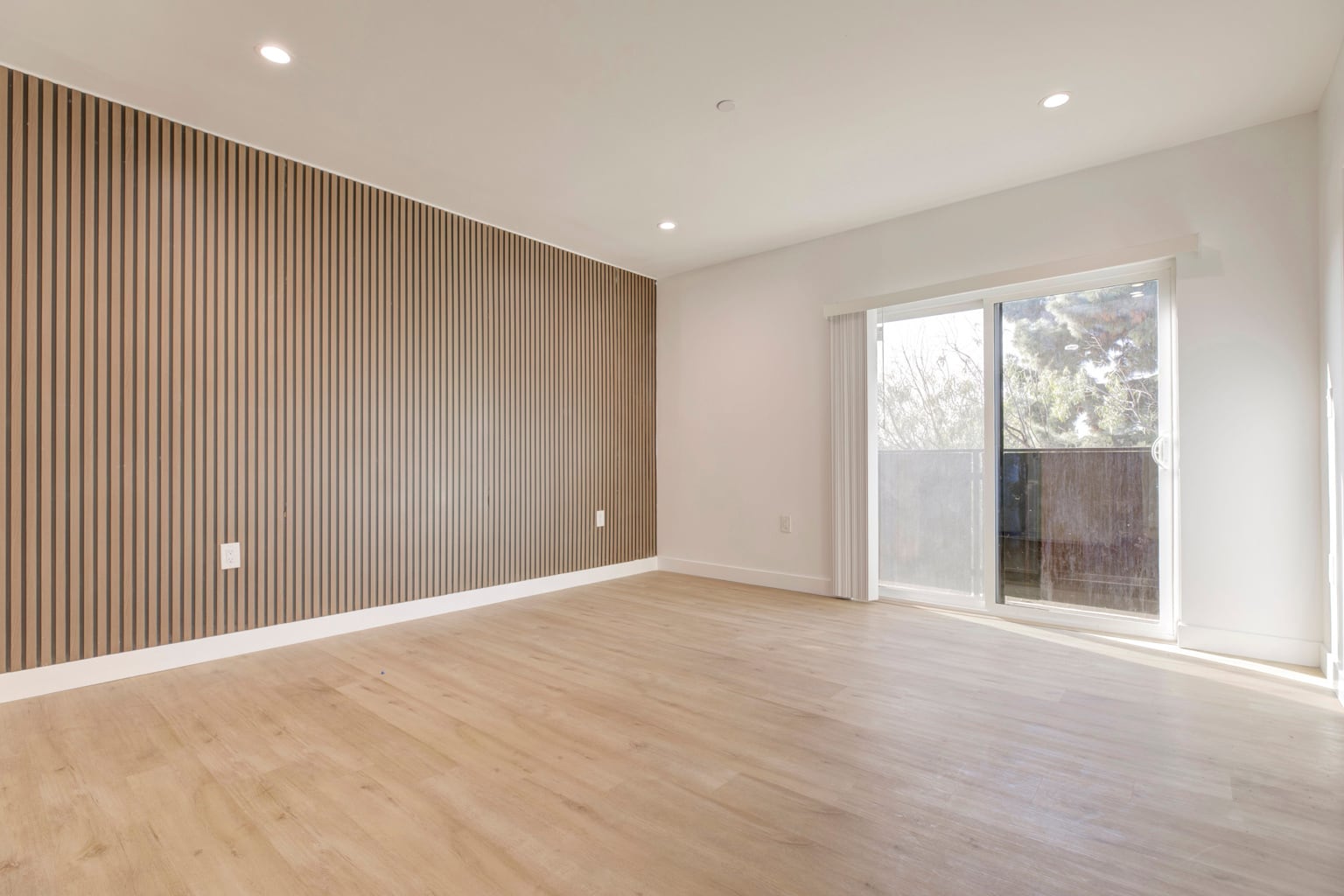 Building Photo - 5650 Cartwright Ave