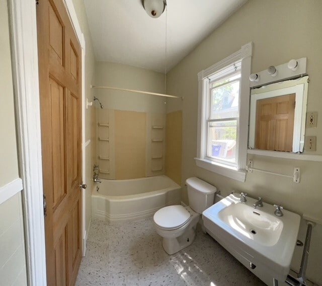 Building Photo - 9 Hickok Pl
