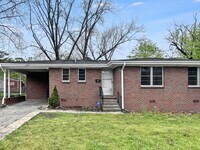 Building Photo - 1205 Woodward Rd