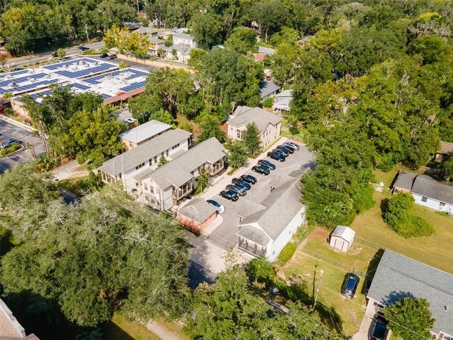 Building Photo - 711 NW 10th St