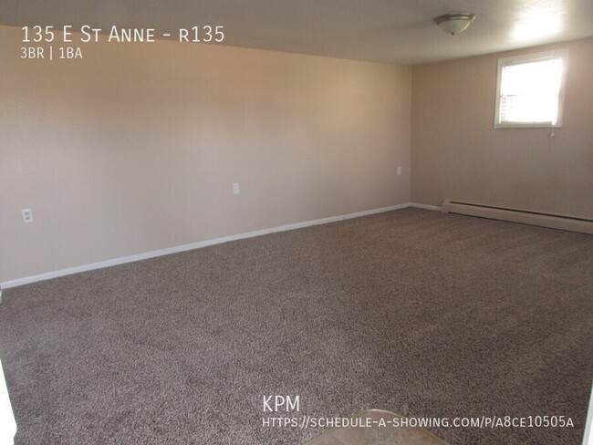 Building Photo - 3 BED | 1 BATH | DUPLEX | SOUTH | 6 MONTH ...