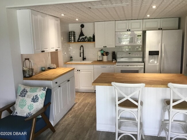 Building Photo - 1571 S Atlantic Ave