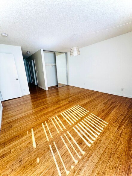 Building Photo - 4141 Via Marisol