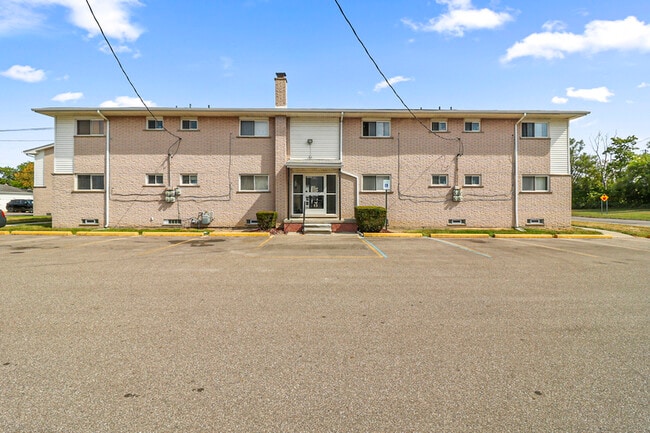 Building Photo - 580 Harrison Blvd