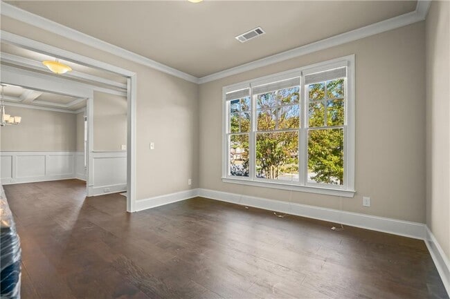 Building Photo - 710 Deer Holw Trce