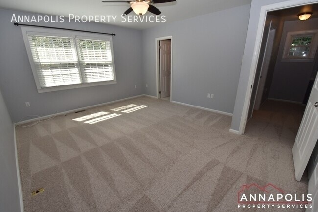 Building Photo - 364 Ellenham Ct