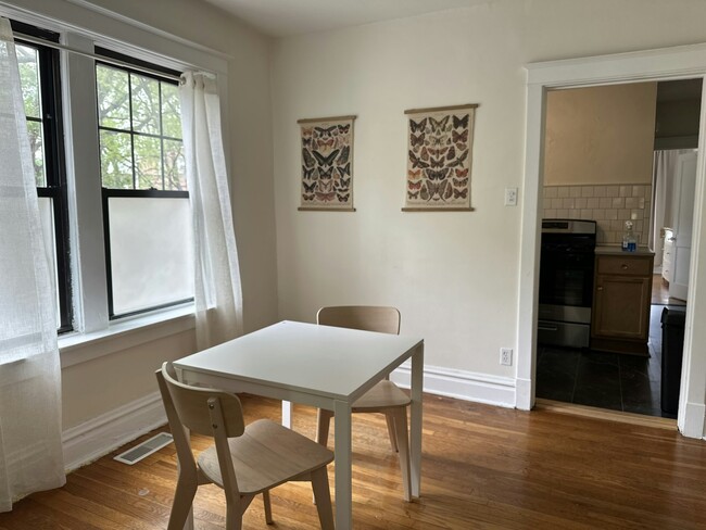 Building Photo - 2027-2029 Alfred Avenue, Unit 2029 B