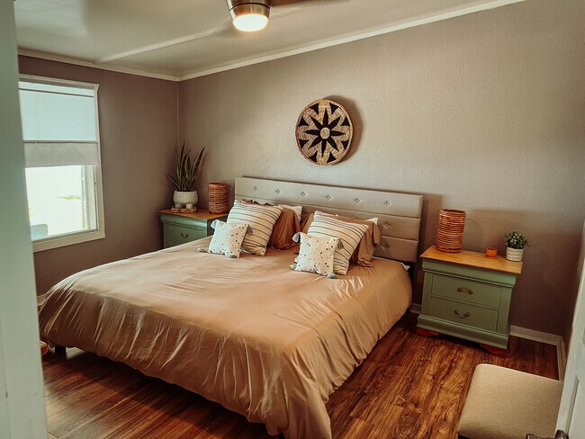 Building Photo - 150 Red Bluff Loop