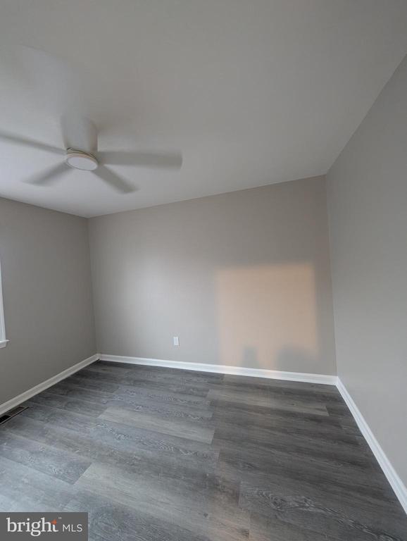 Building Photo - 2 Hawkesbury Ct