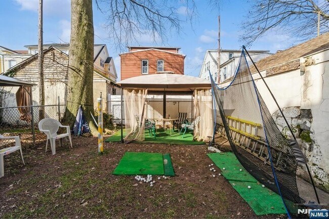 Building Photo - 41-43 Poe Avenue Unit 1