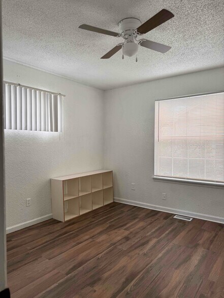 Building Photo - 2498 Nugget Ln