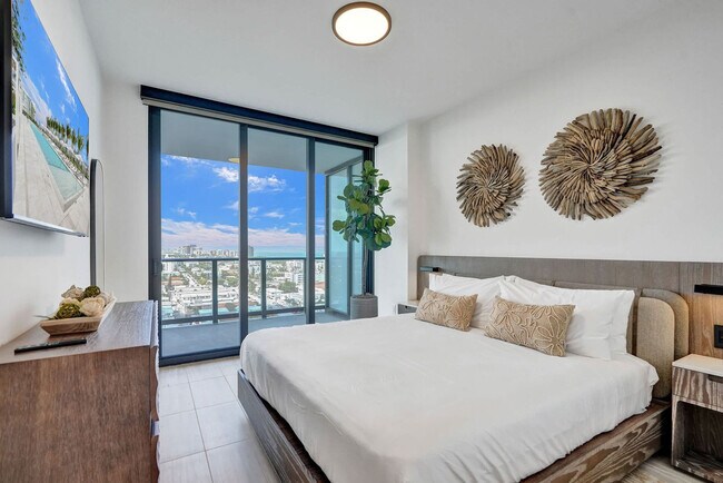 Building Photo - 580 72nd St