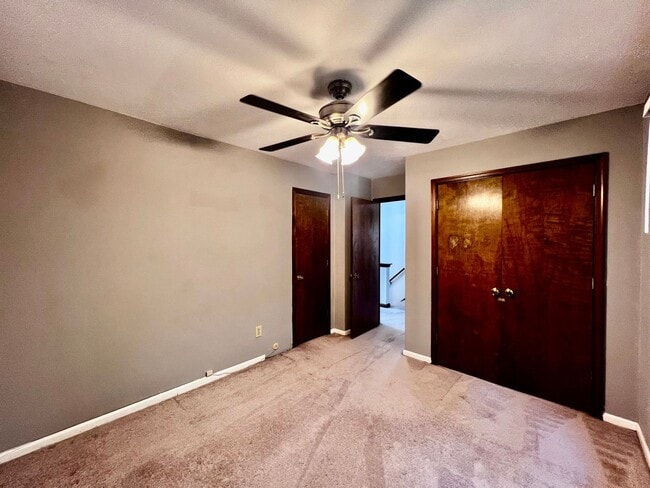 Building Photo - Welcome to this beautiful home in Salem La...
