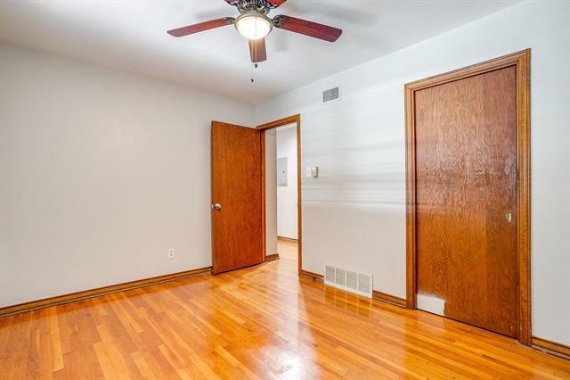 Building Photo - 604 Monticello Dr