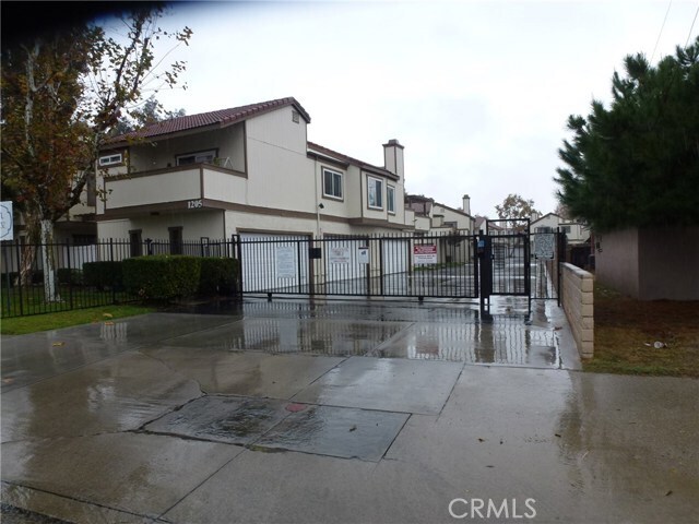 Building Photo - 1211 S Palmetto Ave