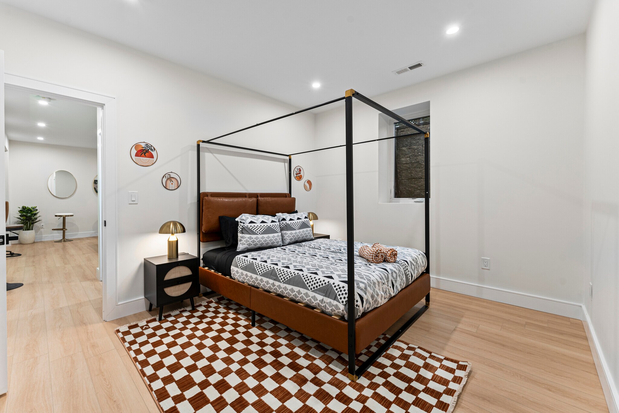 Building Photo - 21 Bolton St