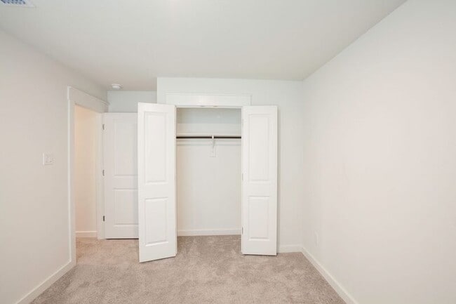 Building Photo - 514 Weller Rd