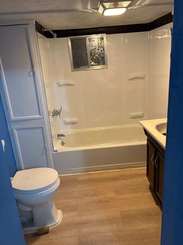 Building Photo - 205 N Hendren Ave