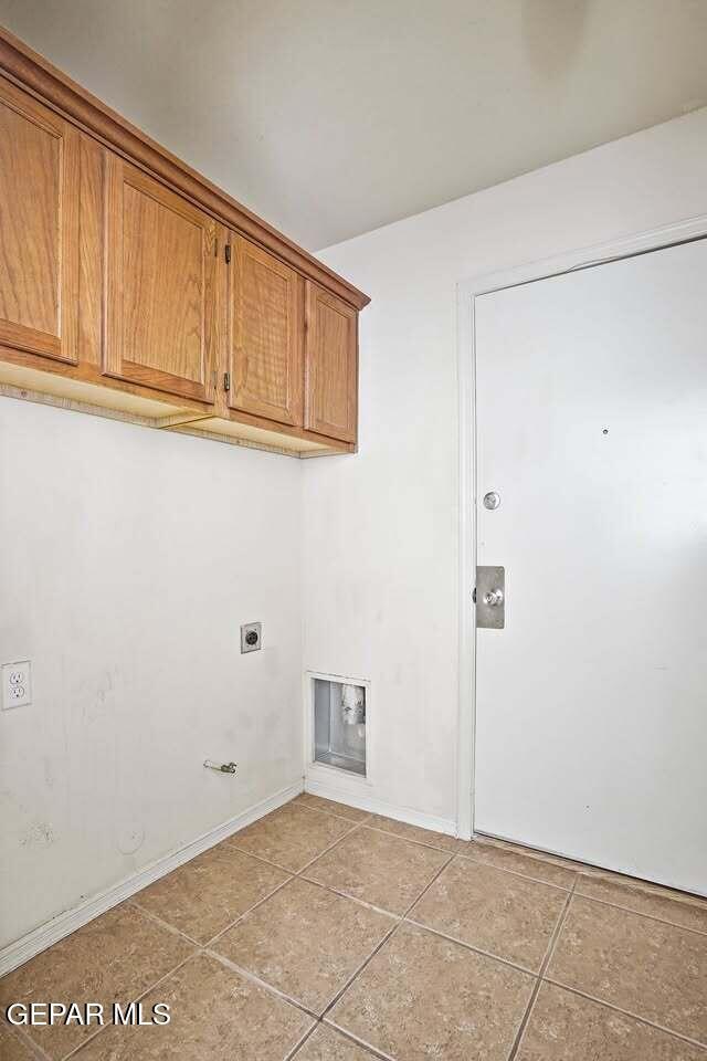 Building Photo - 5740 Saluki Dr