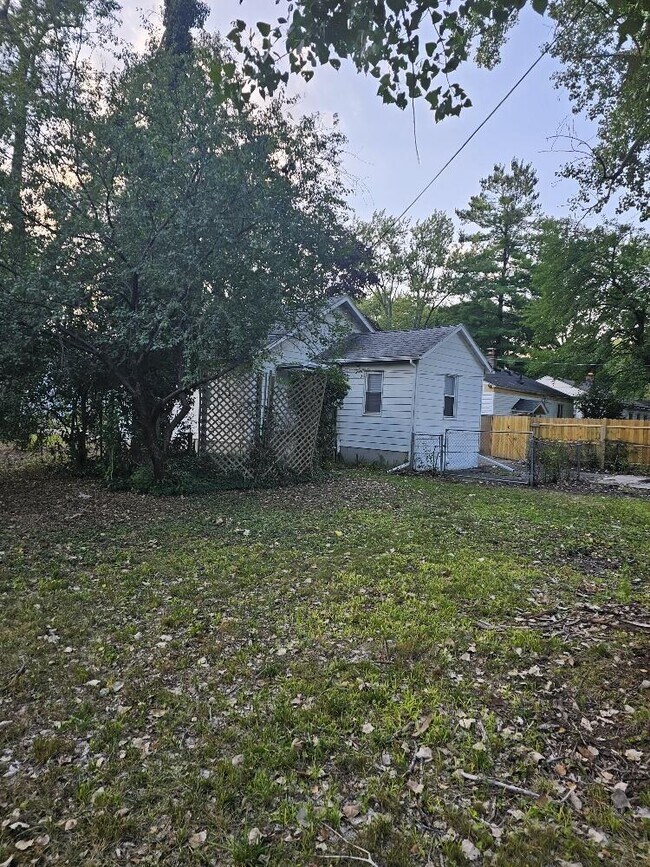 Building Photo - 20426 Salem