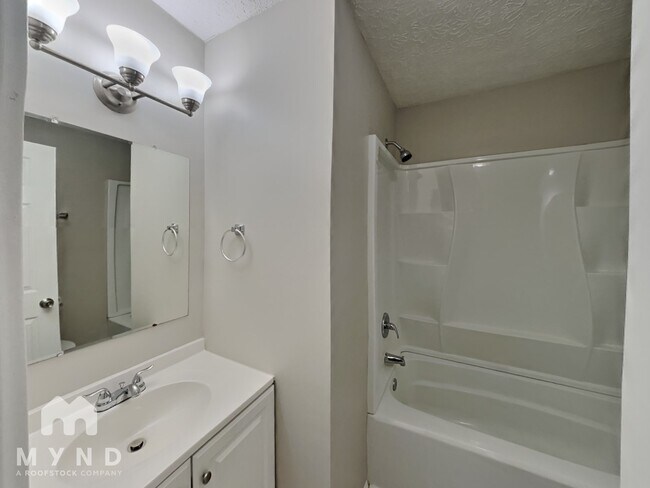 Building Photo - 6576 Canby Pl