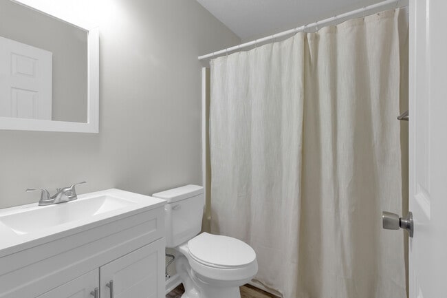 Building Photo - 3825 Elizabeth Ave