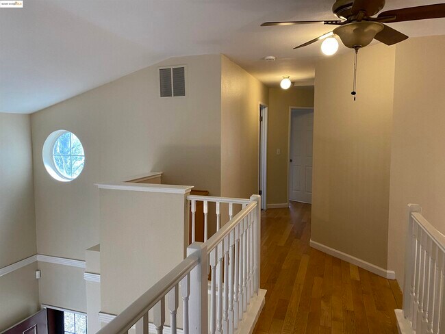 Building Photo - 5239 Woodside Way