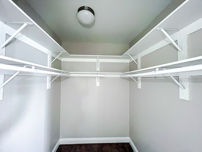 Building Photo - 2112 Sunfish Dr