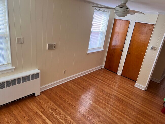 Master - 7644 Fayette St