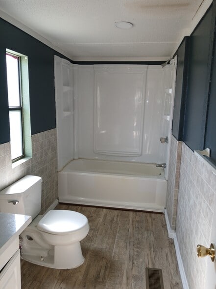 Building Photo - 2860 Bunneau St