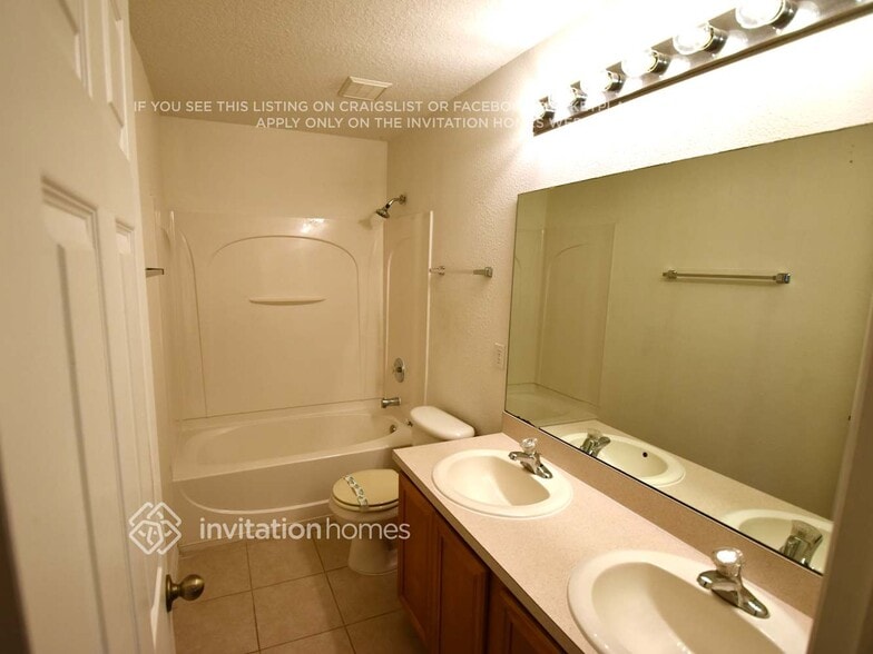 Building Photo - 1342 Bella Coola Dr